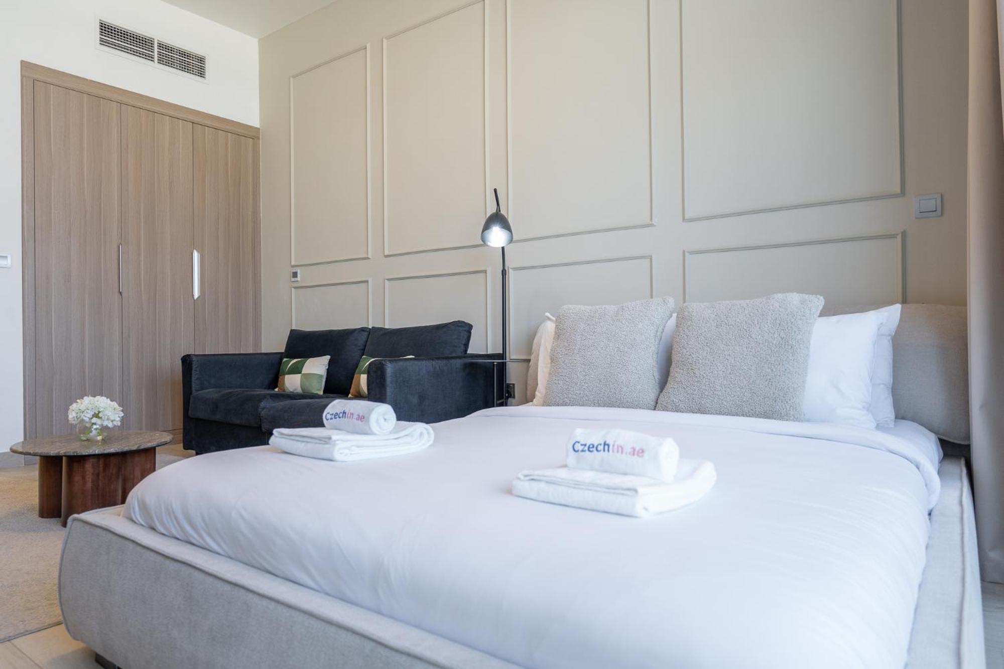 - Trendy Interiors - Views Apartment