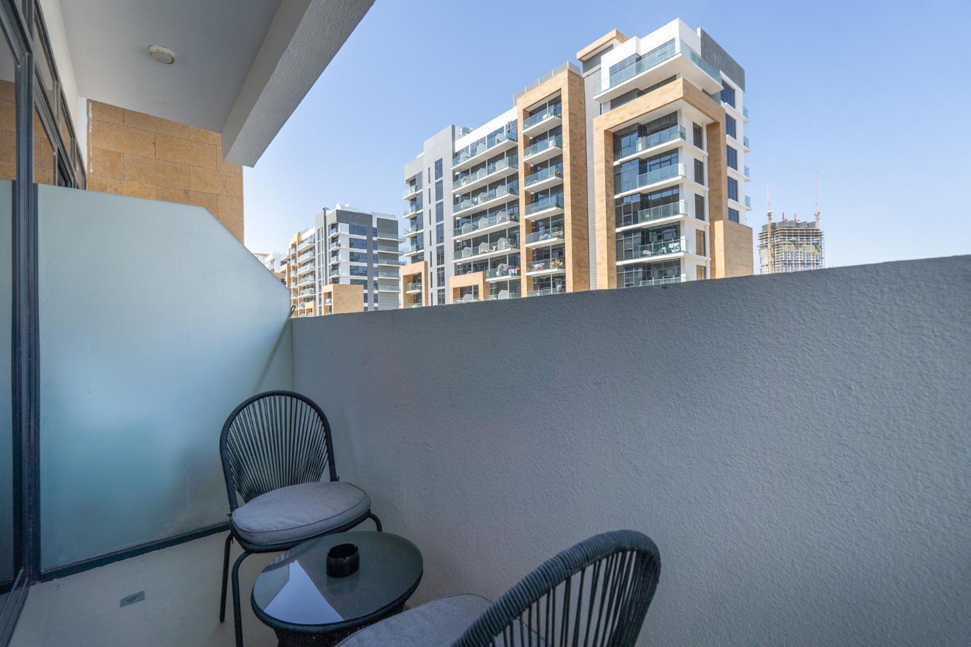 - Trendy Interiors - Views