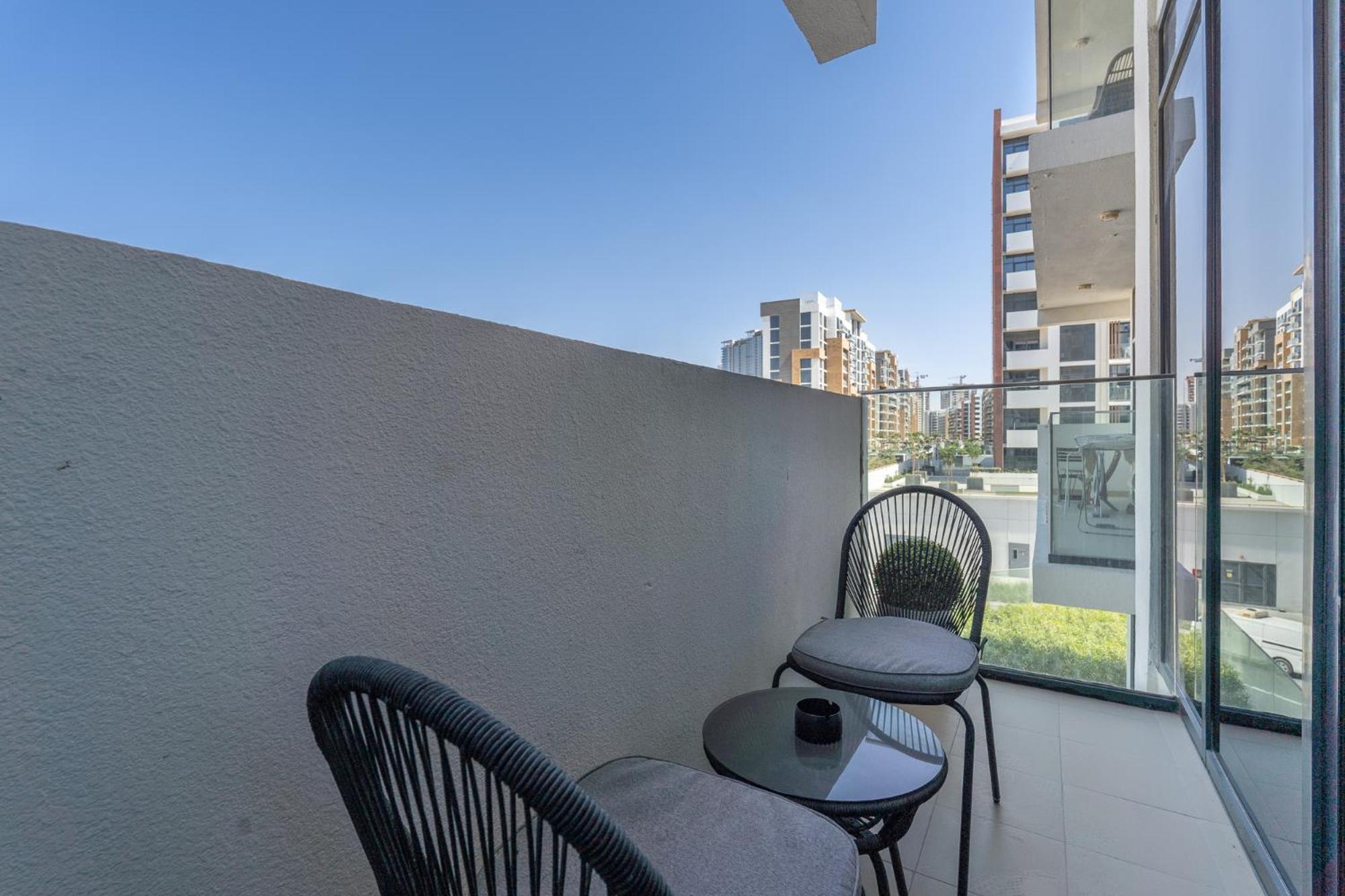 - Trendy Interiors - Views *
