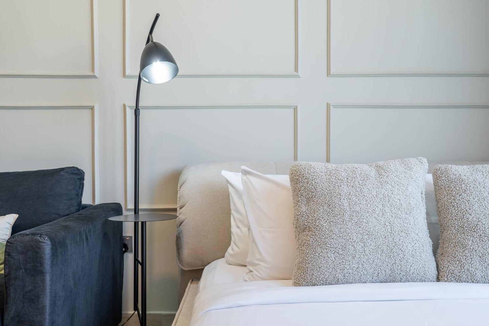 - Trendy Interiors - Views