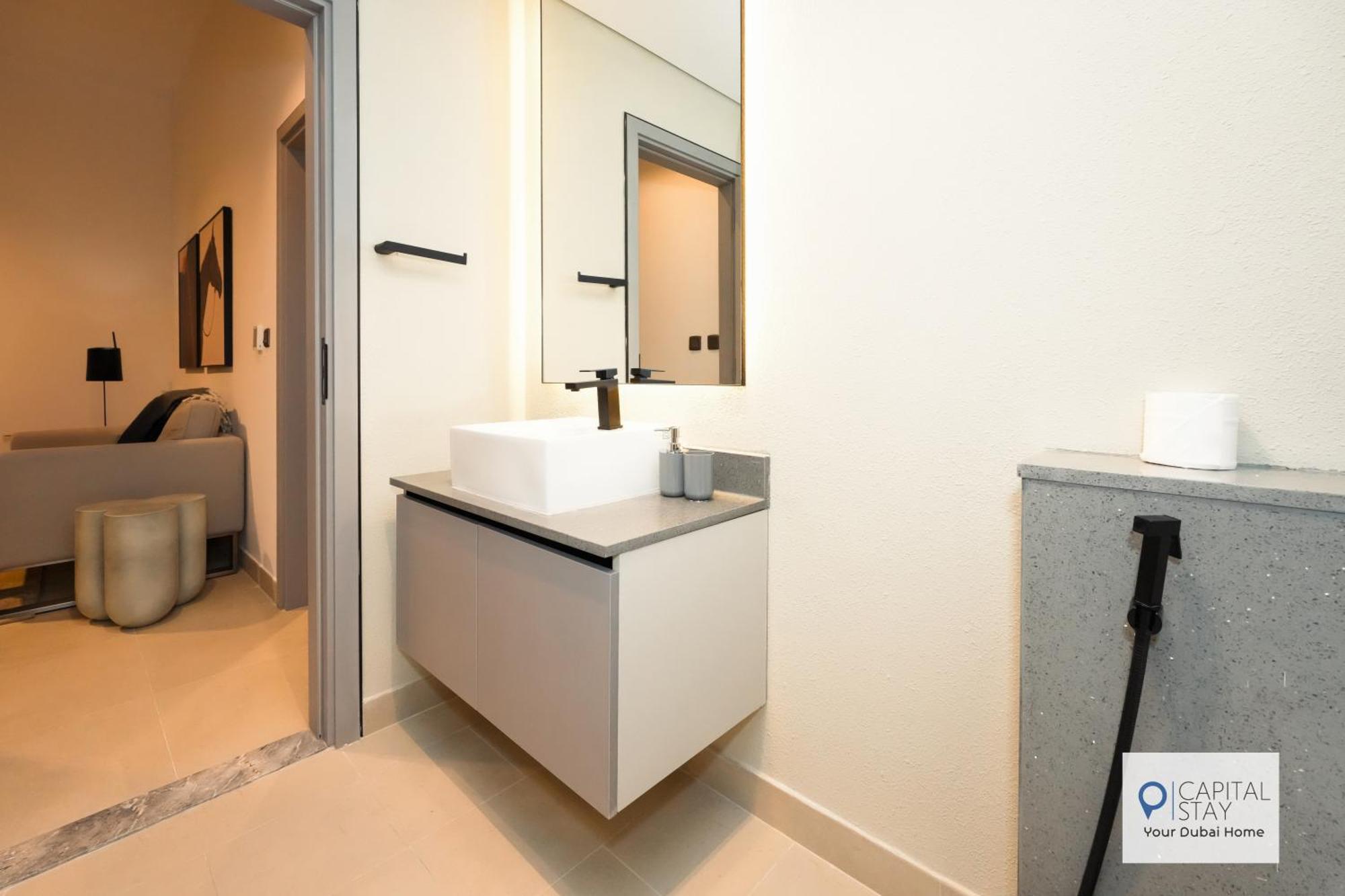 Luxurious 1br Retreat - Stylish In Meydan Apartment *