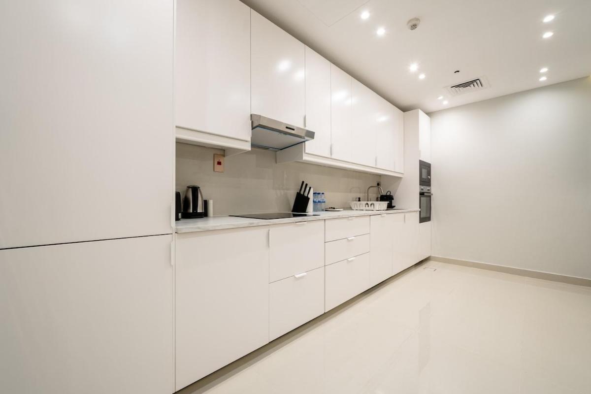 Lux 5br Marina With Jacuzzi, Walk To Beach, Gym