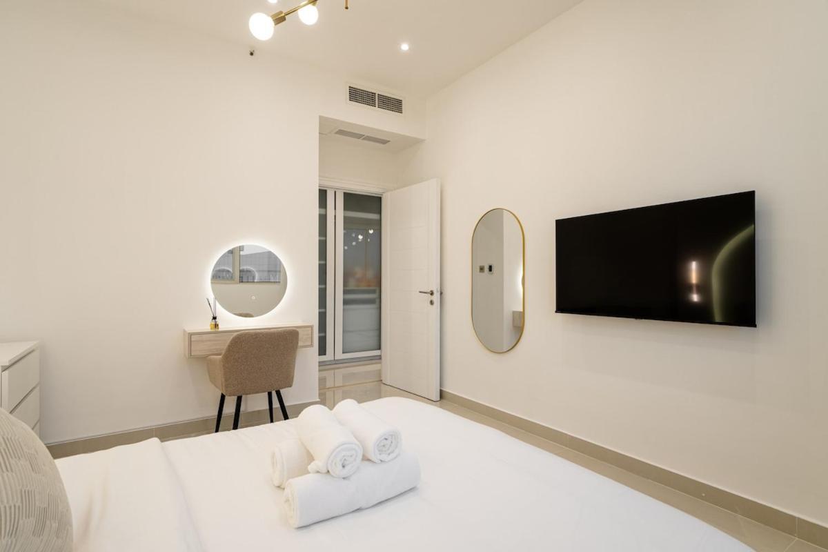 Apartment Lux 5br Marina With Jacuzzi, Walk To Beach, Gym Dubai