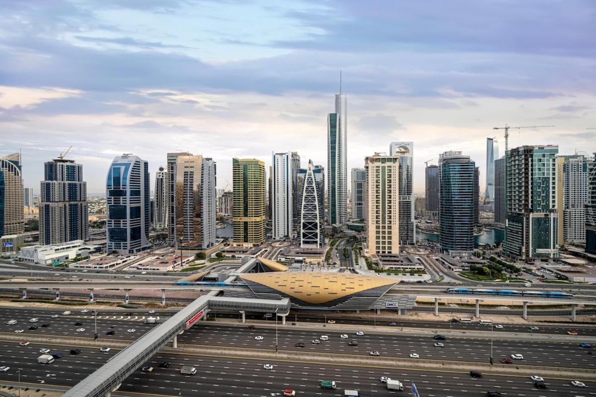 Lux 5br Marina With Jacuzzi, Walk To Beach, Gym * Dubai