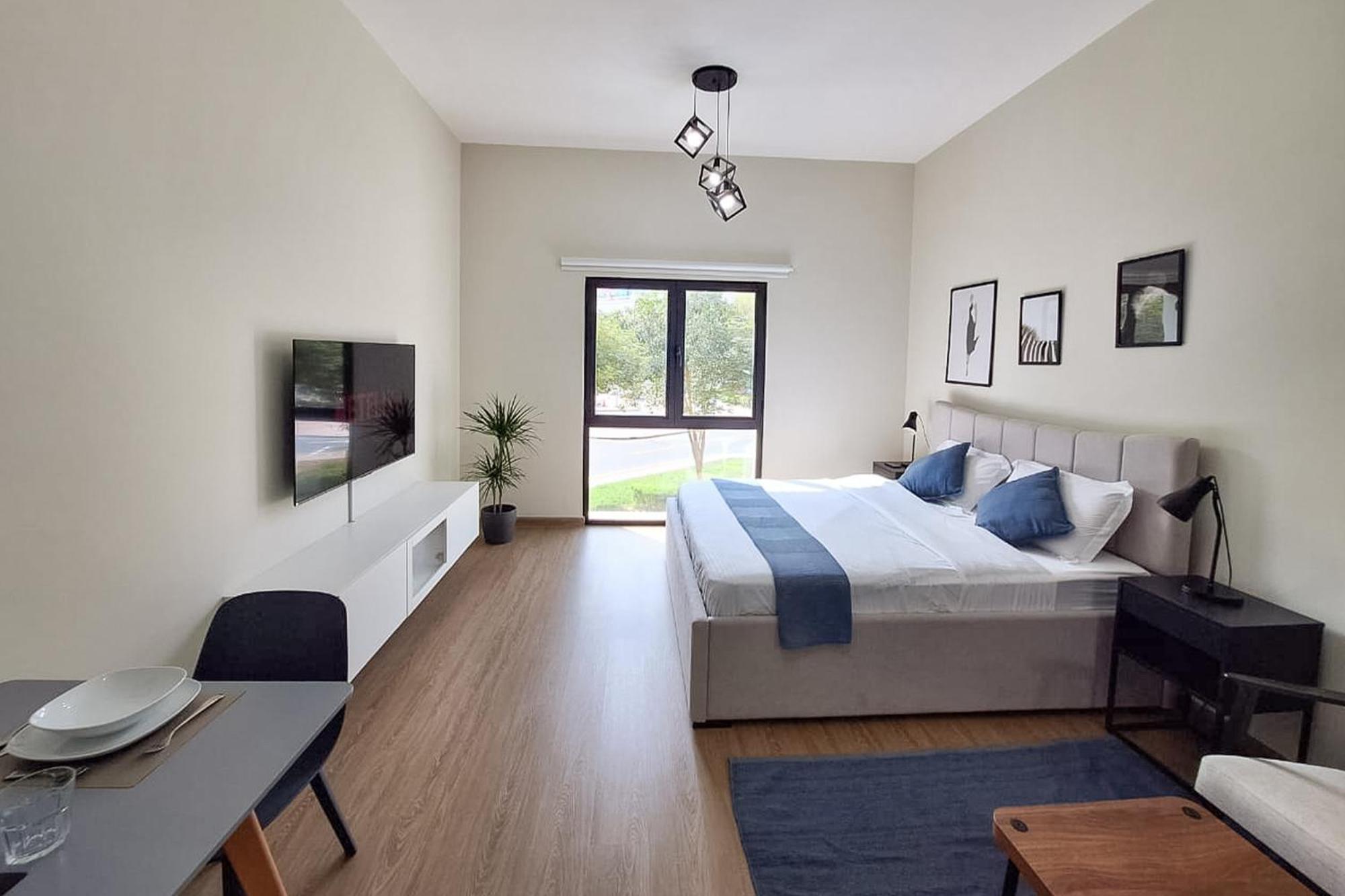 Modern Renovated Building 197 - 5 Min Walking From Metro And Pavilions Apartment