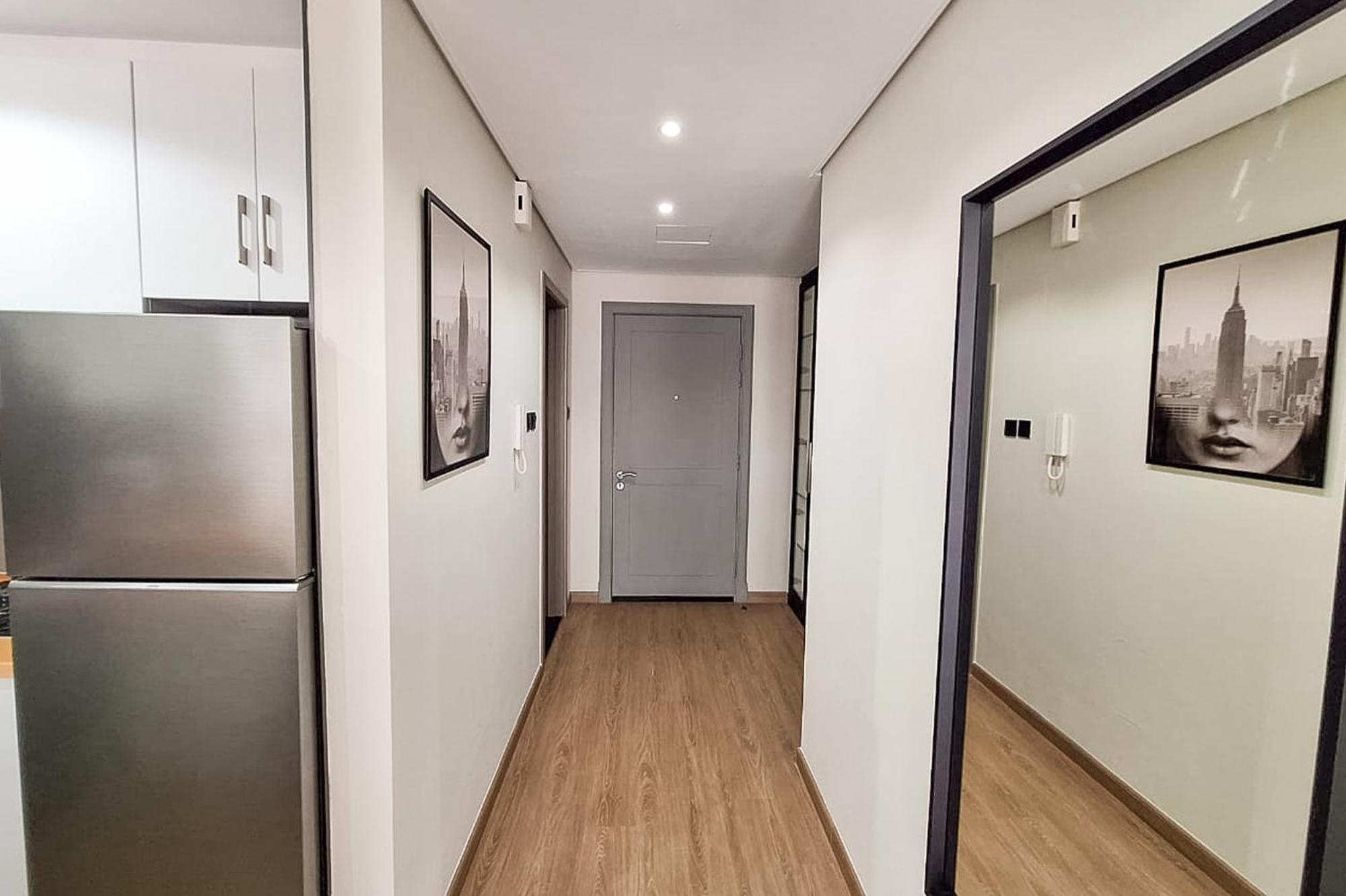 Modern Renovated Building 197 - 5 Min Walking From Metro And Pavilions * Dubai