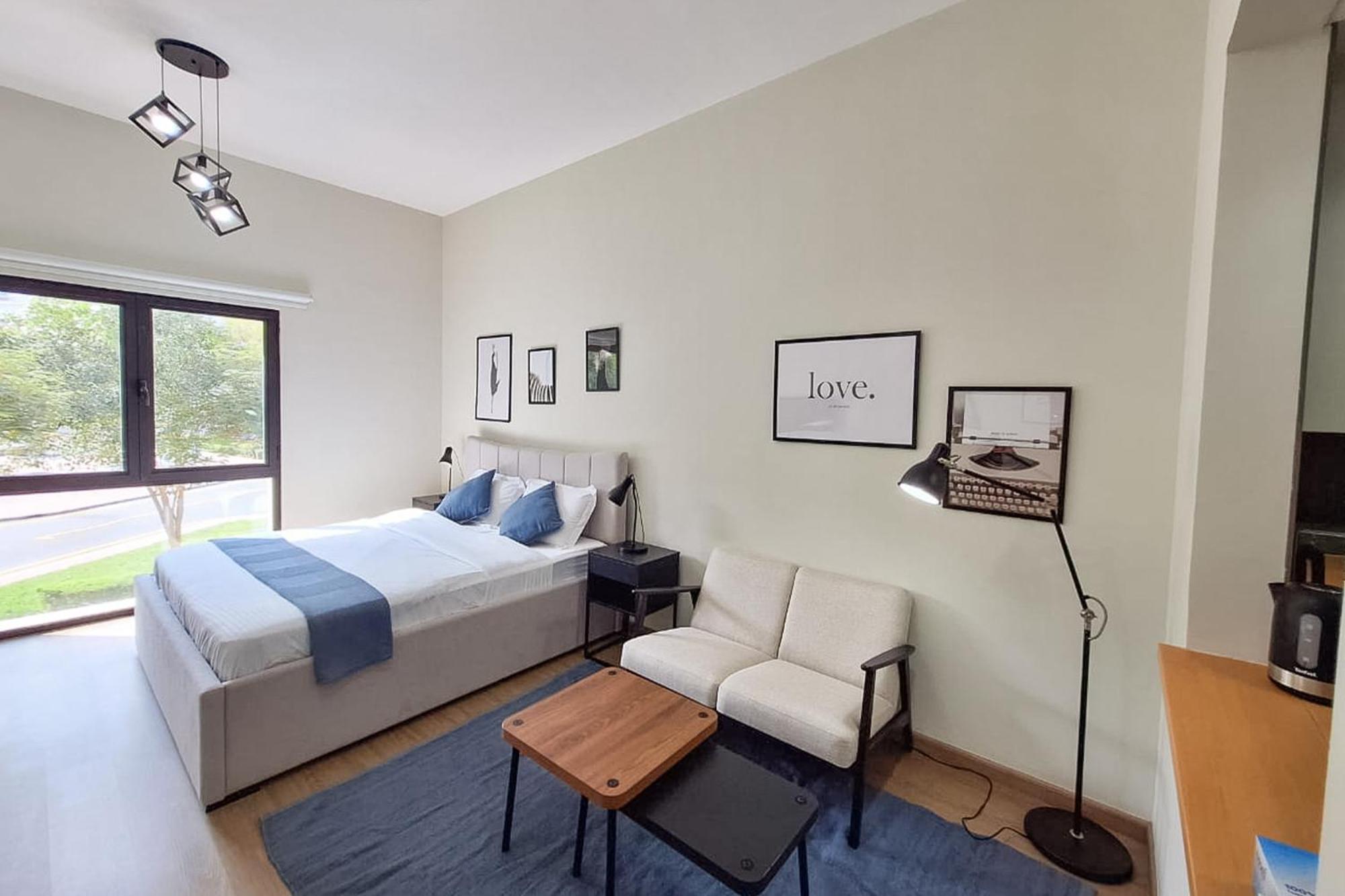 Modern Renovated Building 197 - 5 Min Walking From Metro And Pavilions * Dubai