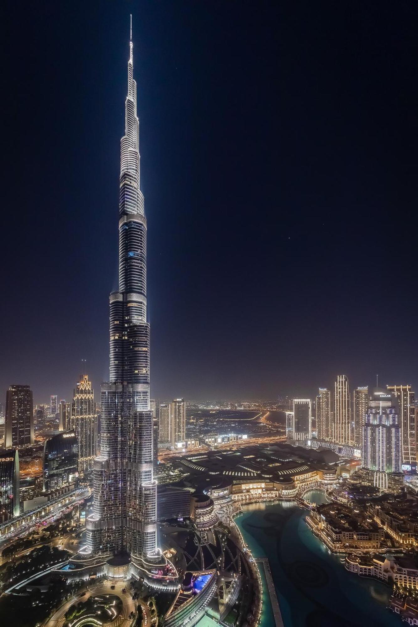 Apartment 65th Floor Burj & Fountain Views Penthouse - Sleeps 9 - Grande Signature Residences Dubai