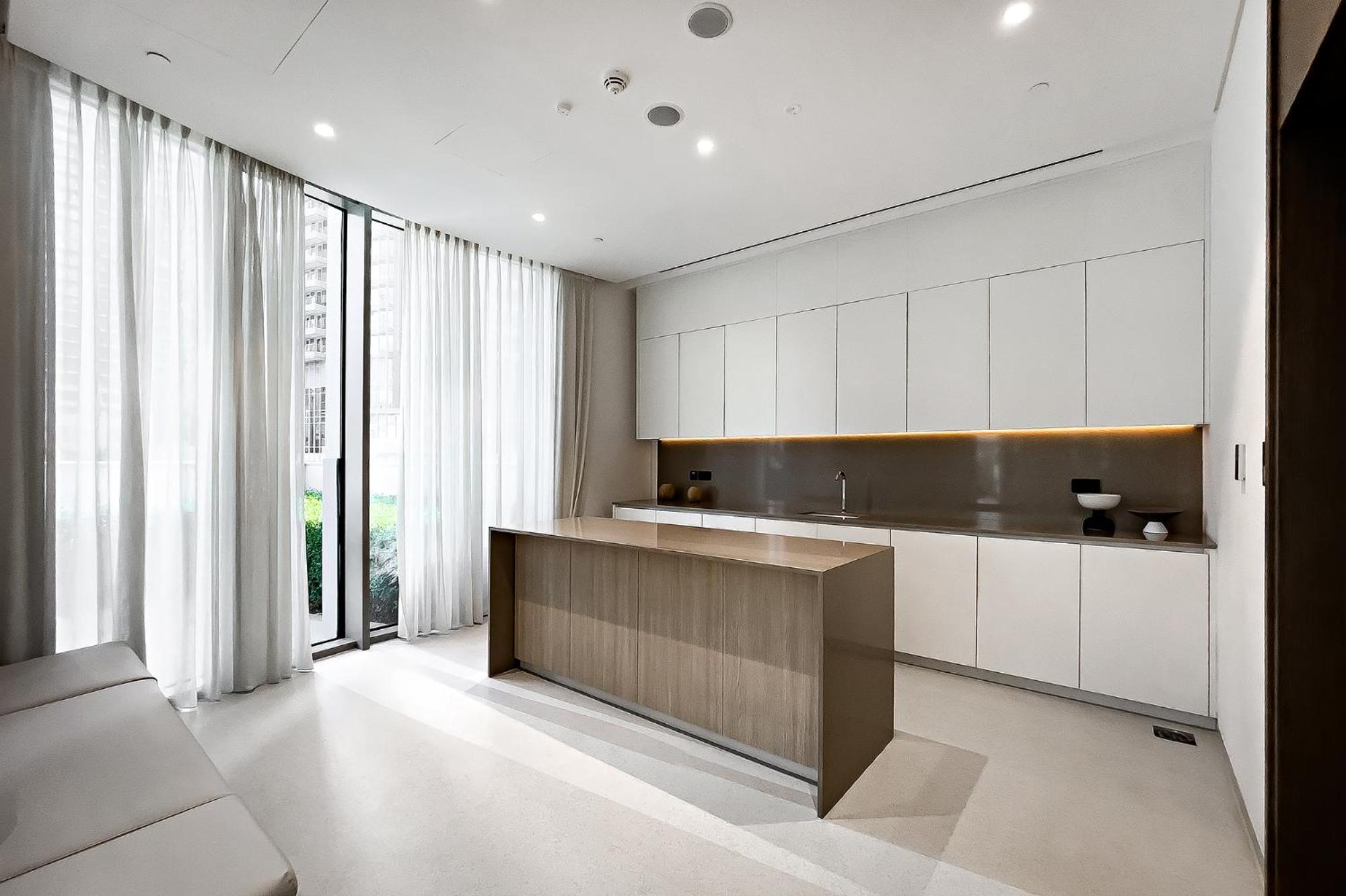 65th Floor Burj & Fountain Views Penthouse - Sleeps 9 - Grande Signature Residences Apartment *