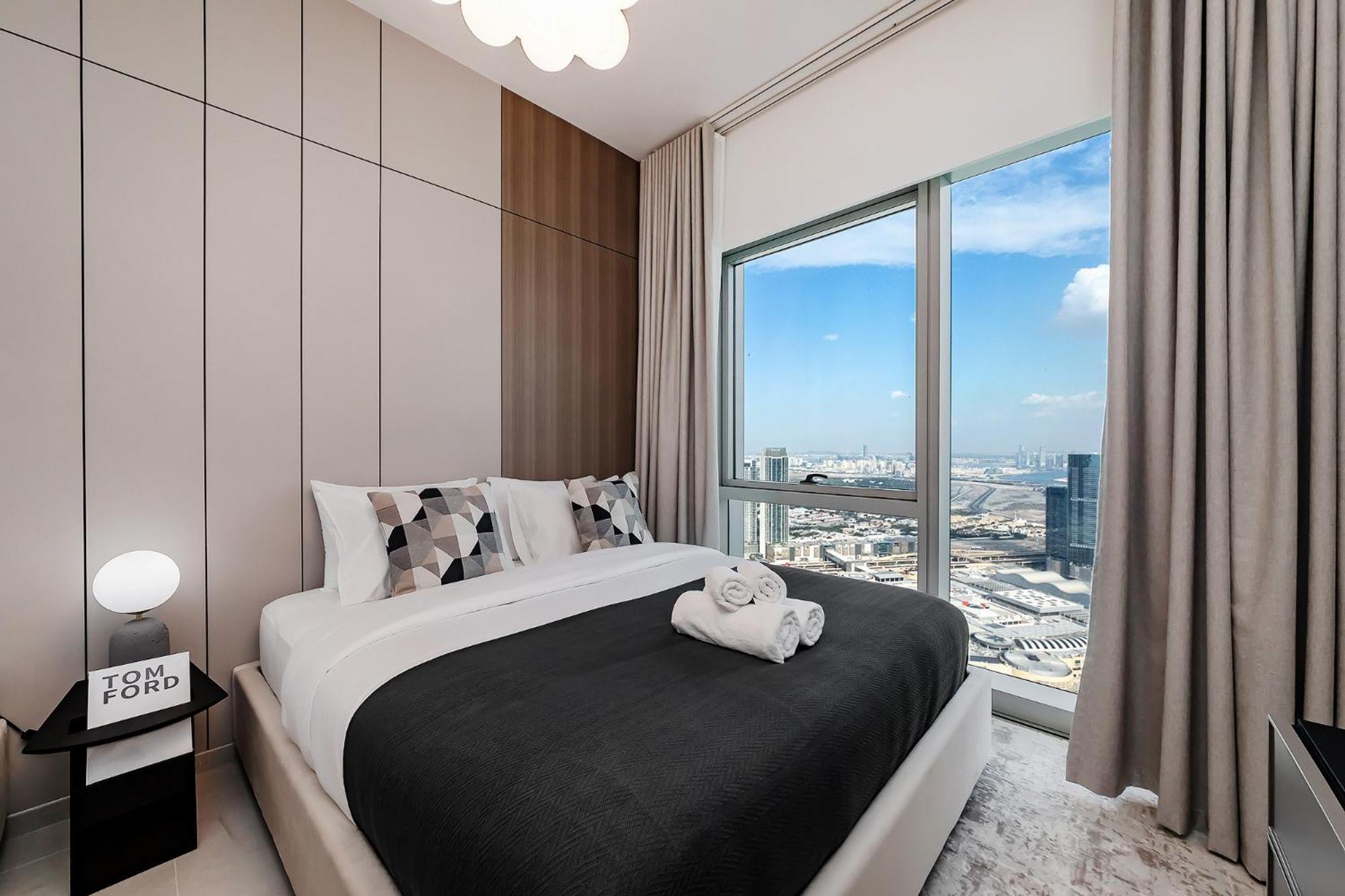 65th Floor Burj & Fountain Views Penthouse - Sleeps 9 - Grande Signature Residences Apartment Dubai