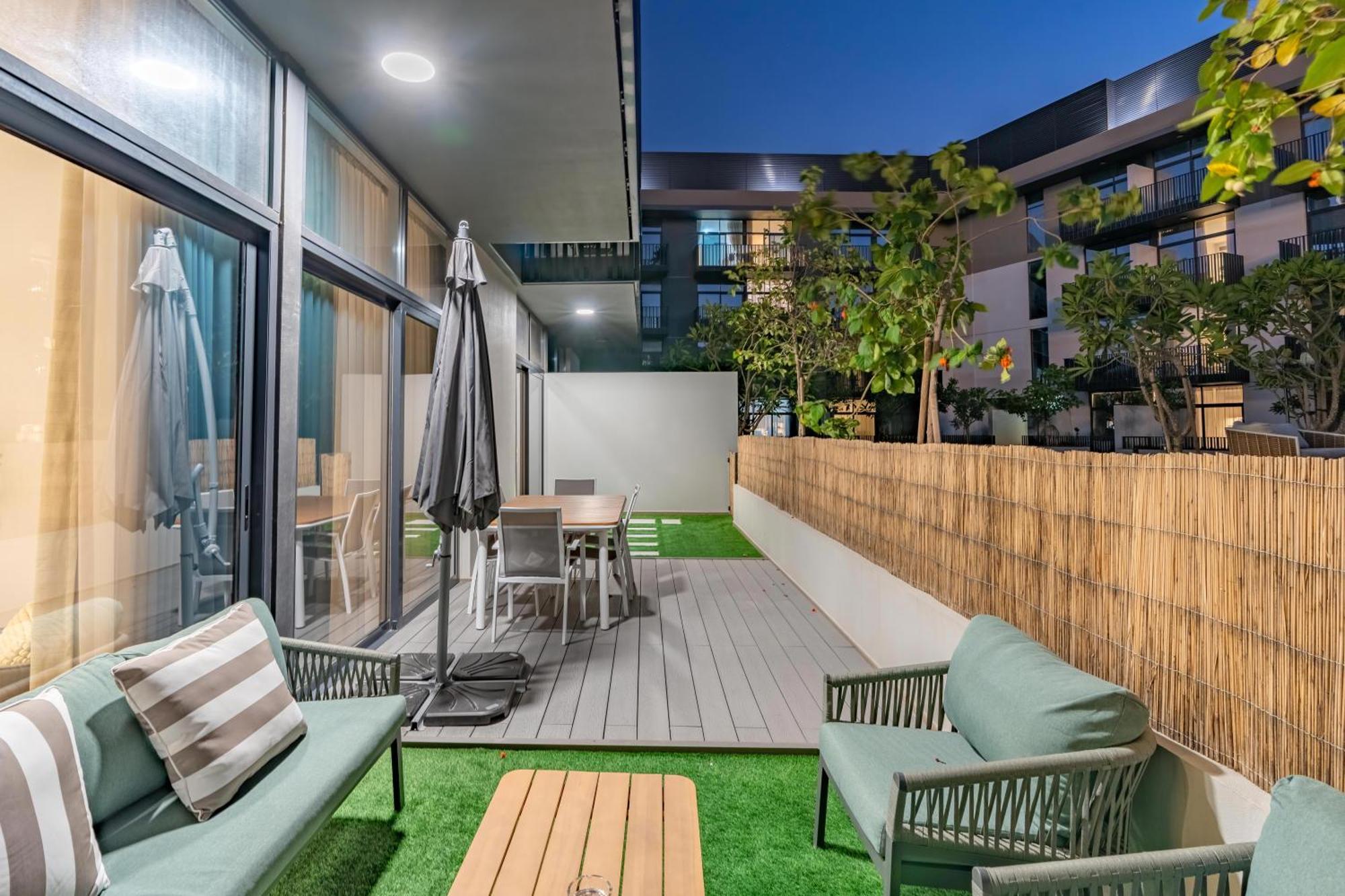 Cozy And Peaceful 2 Bedroom With Private Garden Apartment
