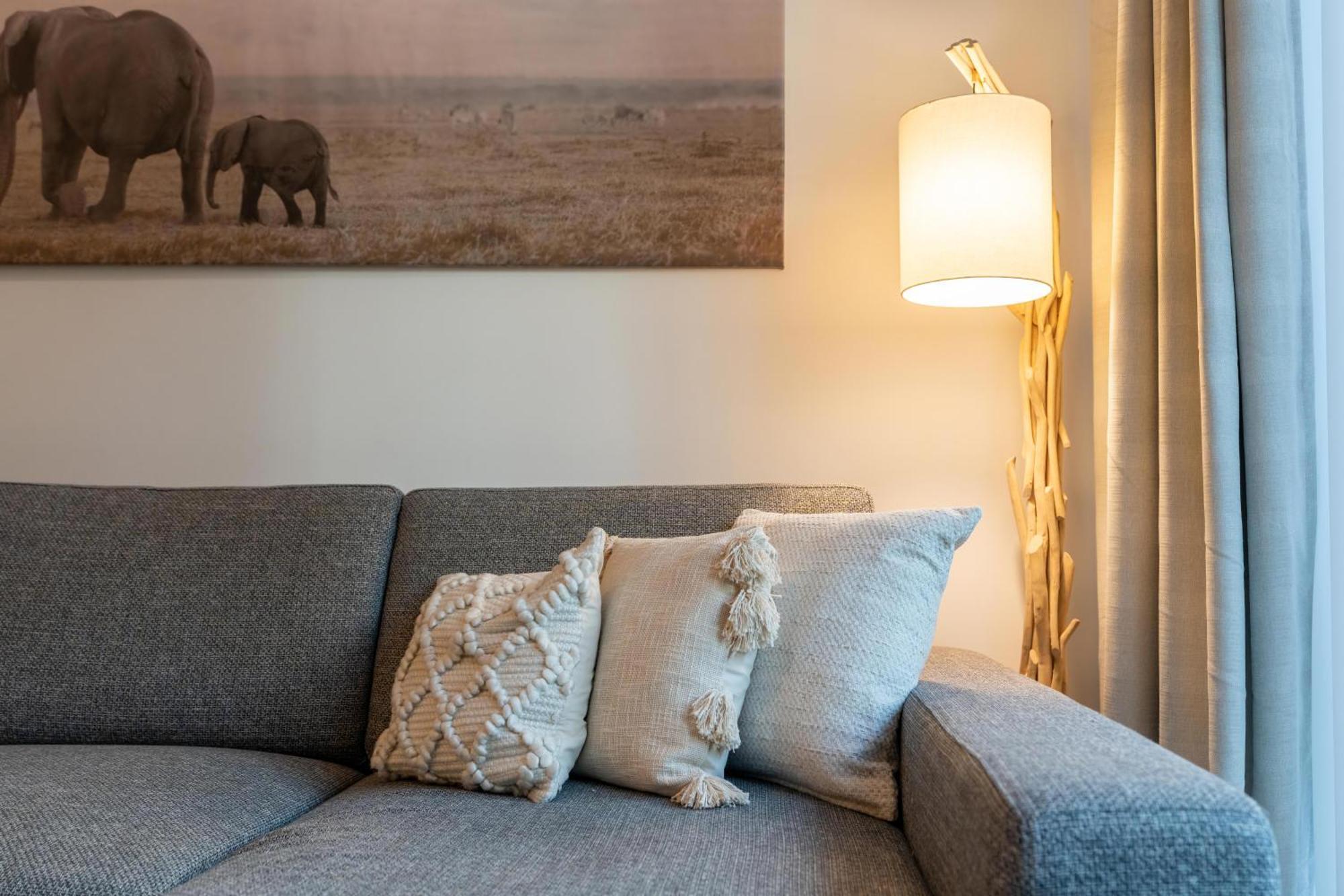 Cozy And Peaceful 2 Bedroom With Private Garden Apartment *