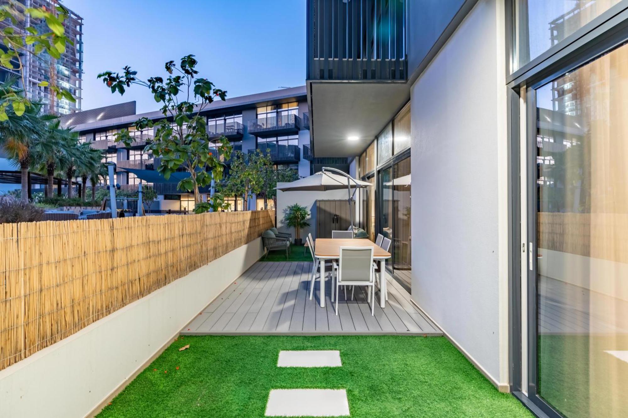Apartment Cozy And Peaceful 2 Bedroom With Private Garden