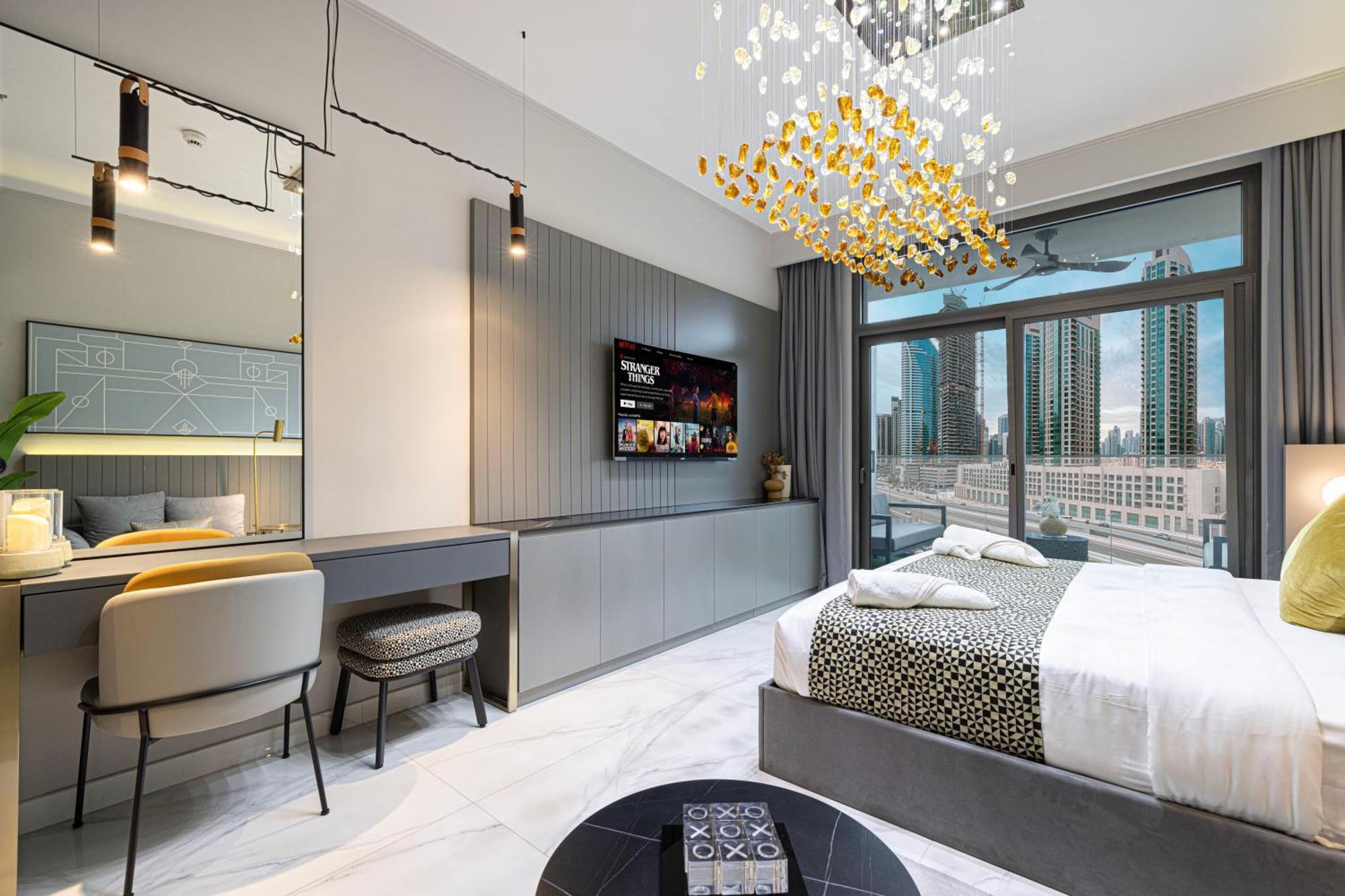 Chic 5 Min Walk To Mall & Burj *