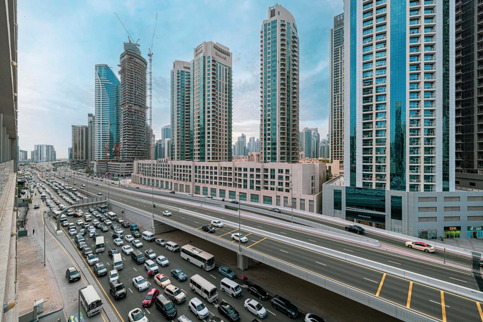 Chic 5 Min Walk To Mall & Burj *