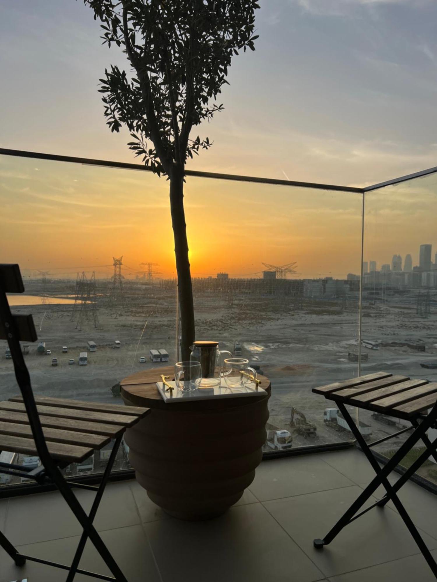 Luxury 1br With Stunning Burj Khalifa View- Self Check-in Dubai