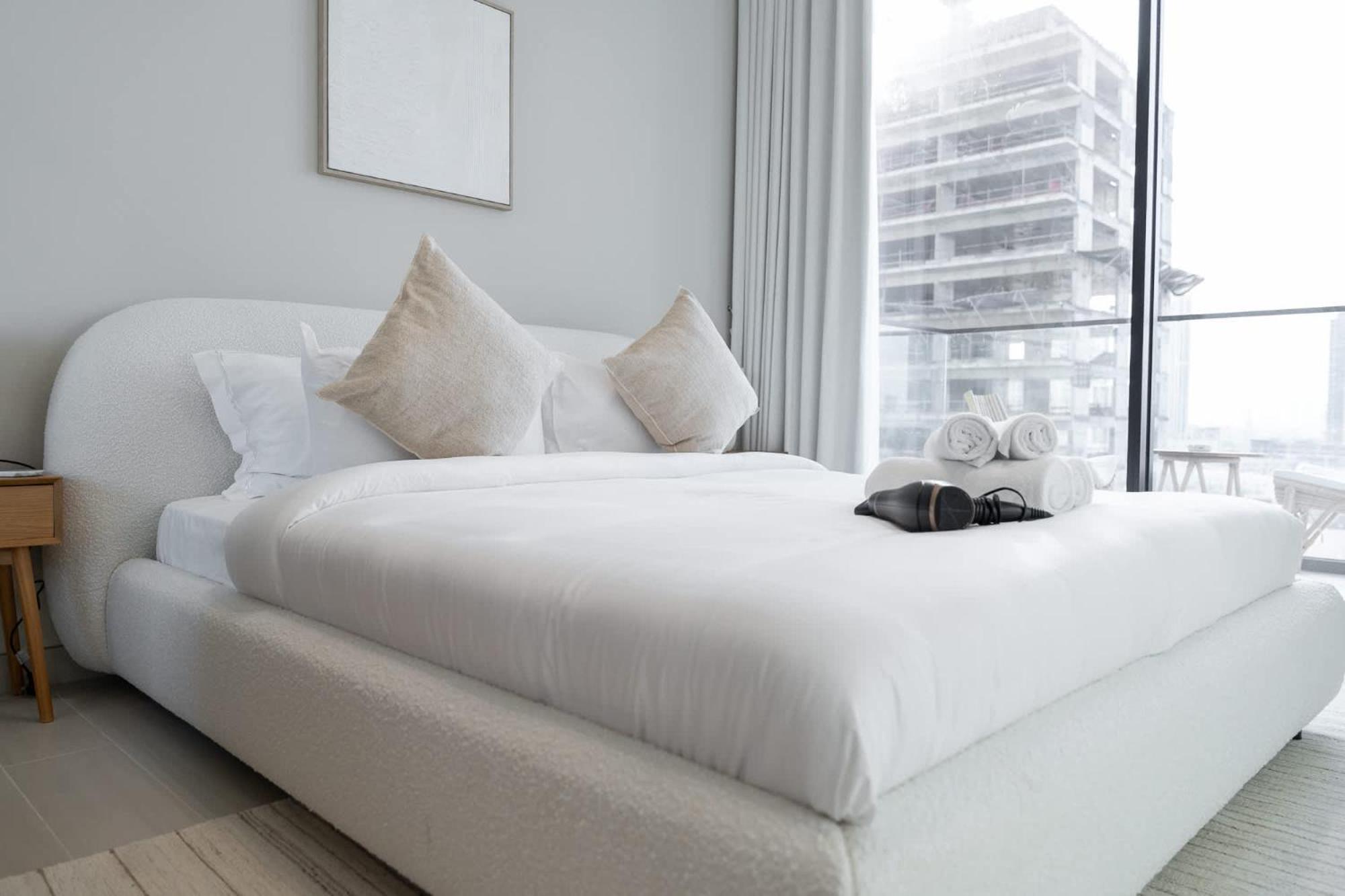 Ravishing 1 Bedroom In Binghatti Amber Apartment *
