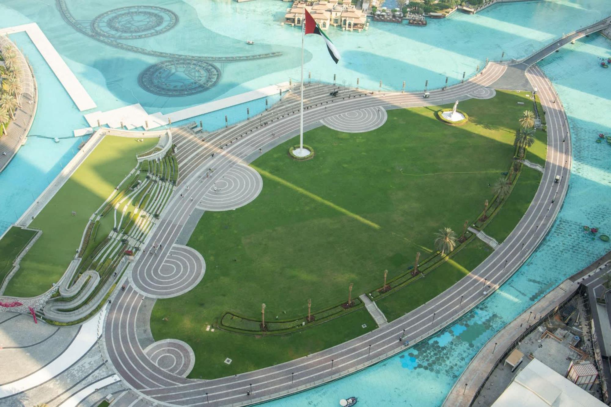 Cozy 2-bedroom Perfect For Family In Downtown With Burj Khalifa Views Apartment Dubai