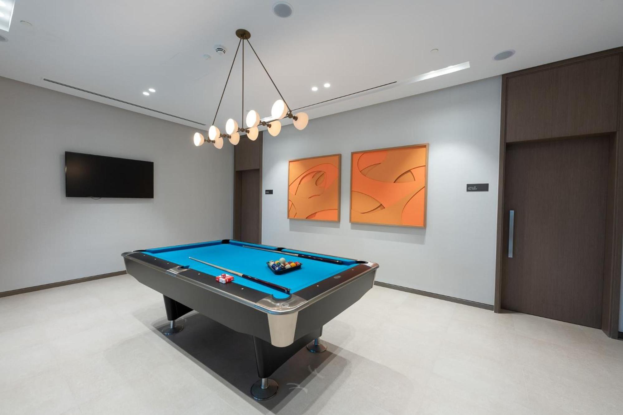 Cozy 2-bedroom Perfect For Family In Downtown With Burj Khalifa Views Apartment *