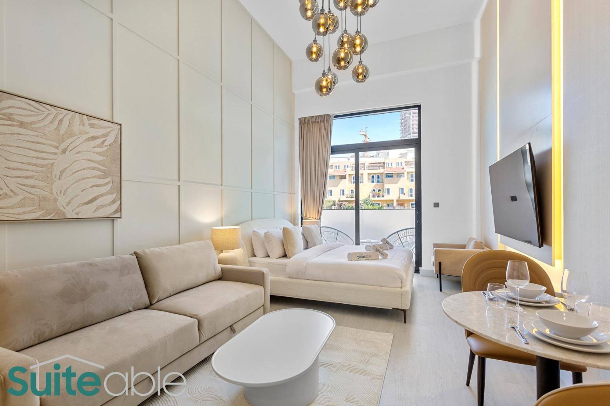 Luxe Interior In Pantheon Elysee 3 In Jvc