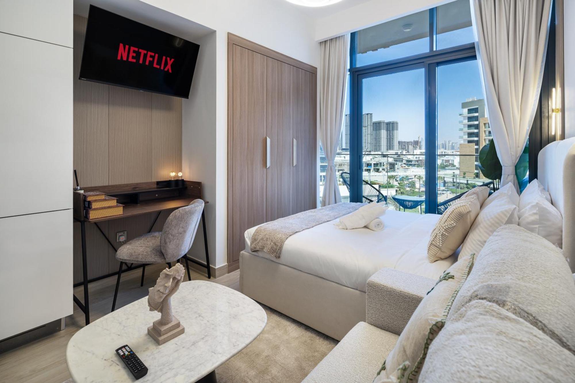 New Chic In Azizi Riviera One Apartment
