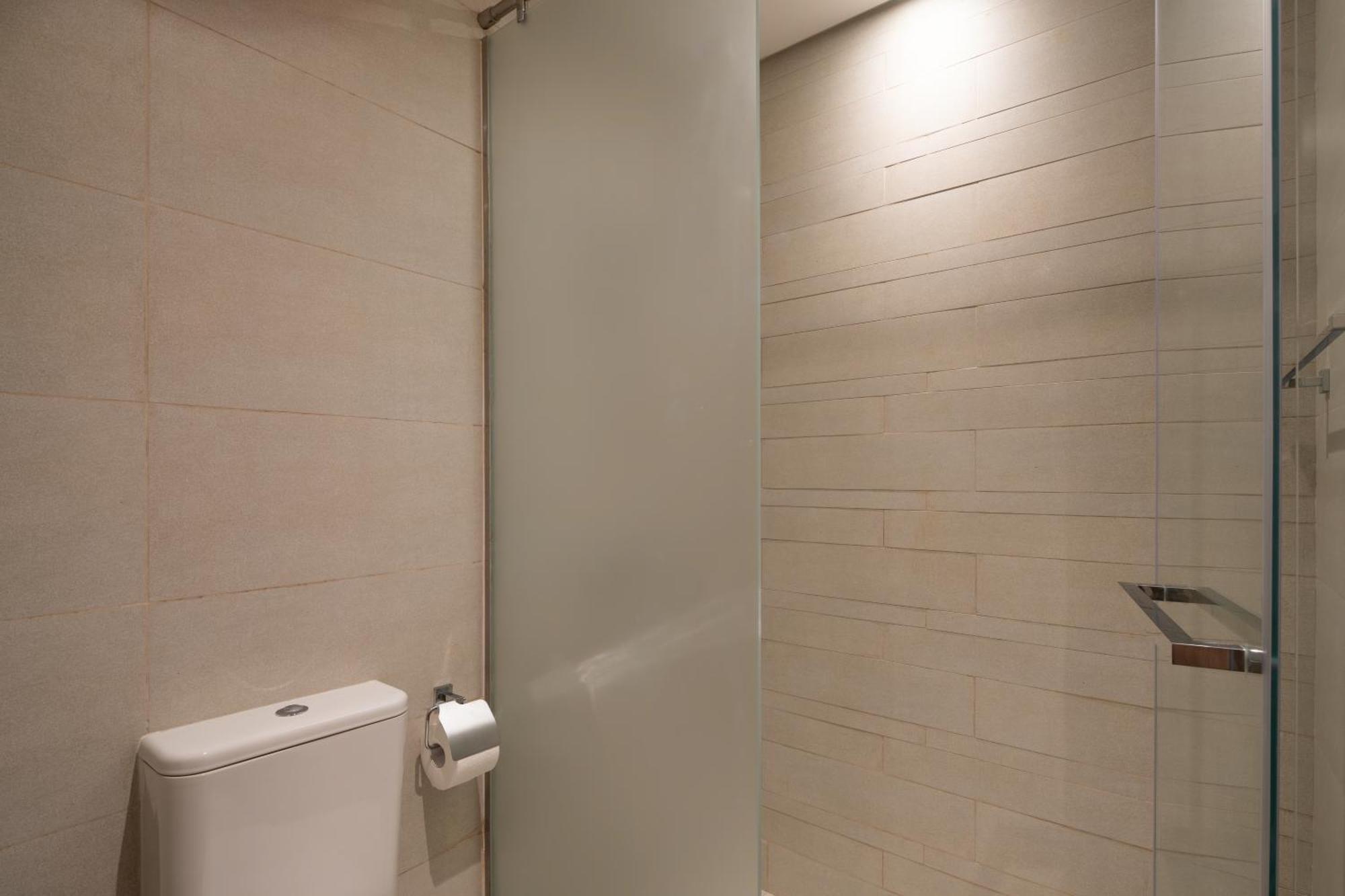 Apartment New Chic In Azizi Riviera One Dubai
