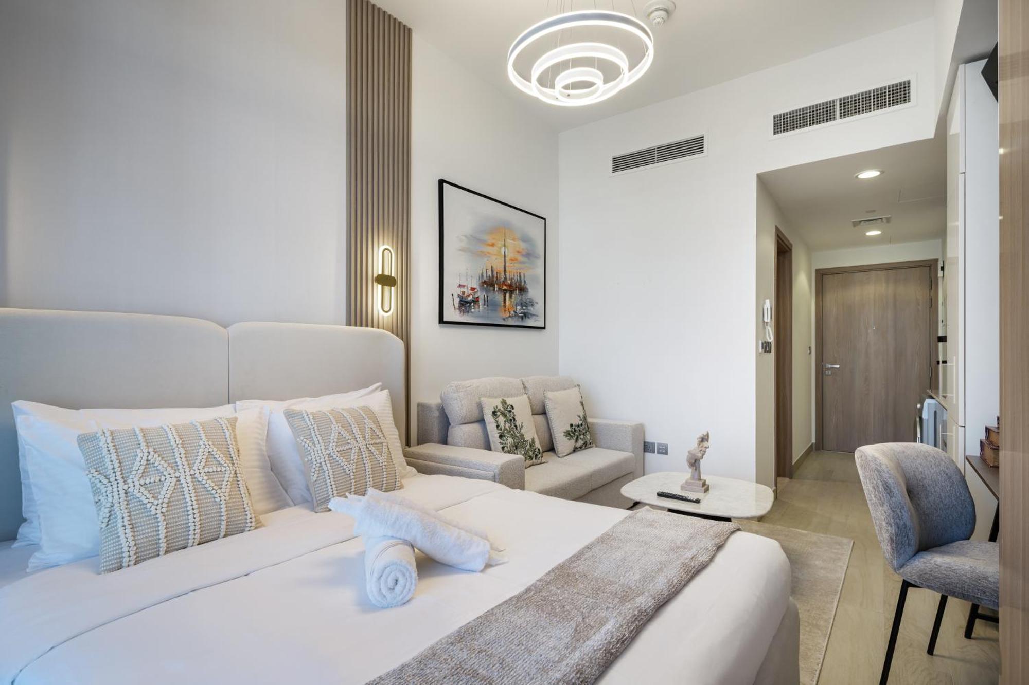 New Chic In Azizi Riviera One Apartment