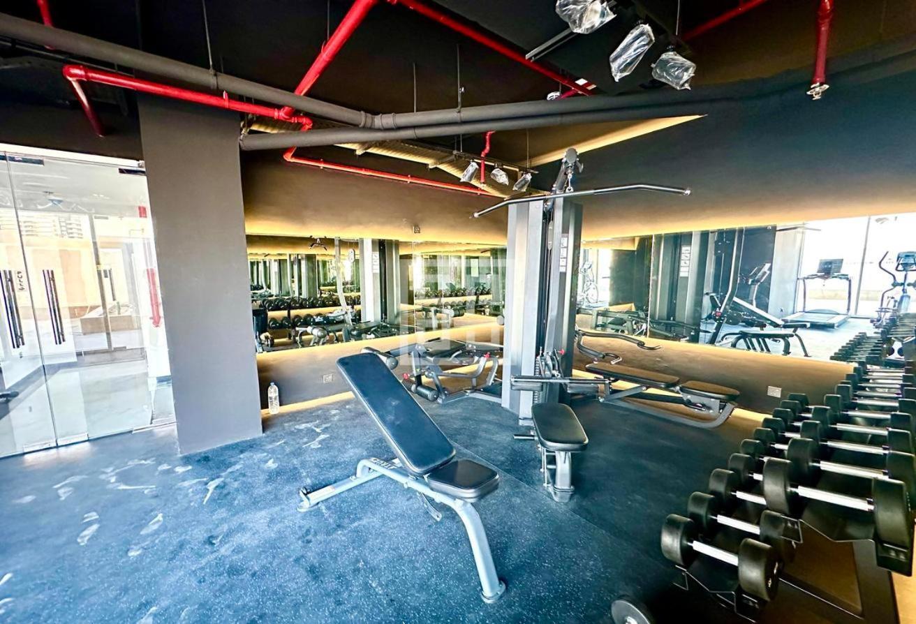 Uni Estate - Modern One Bedroom * Dubai