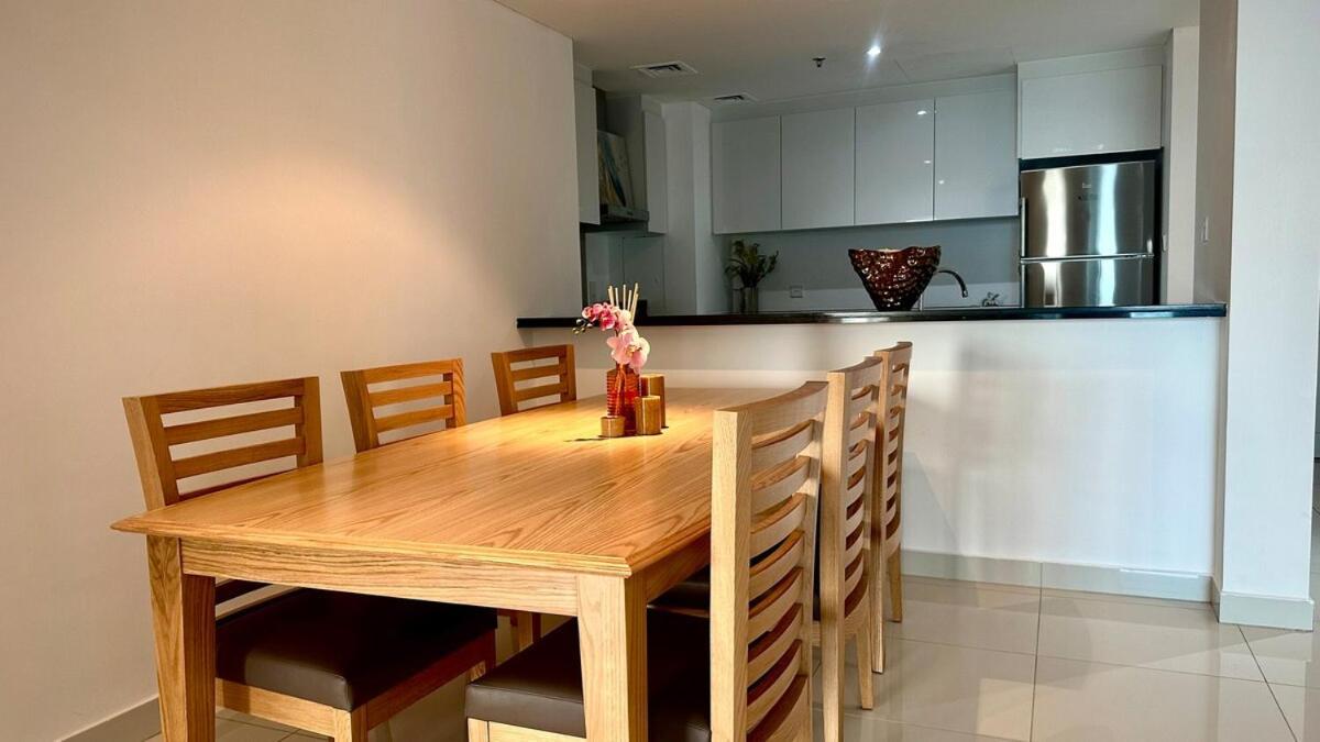 Exclusive 2br Escape With Marina Views In Damac Heights By Bhavan