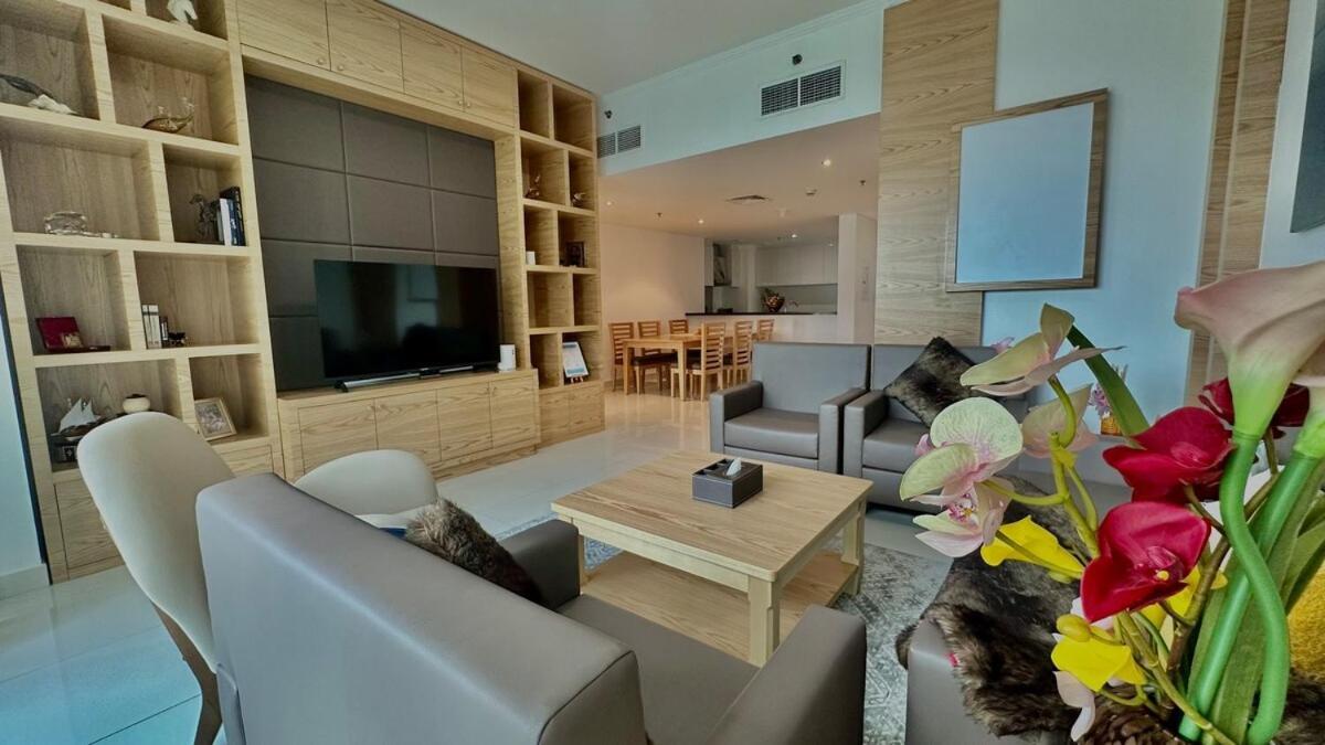 Exclusive 2br Escape With Marina Views In Damac Heights By Bhavan
