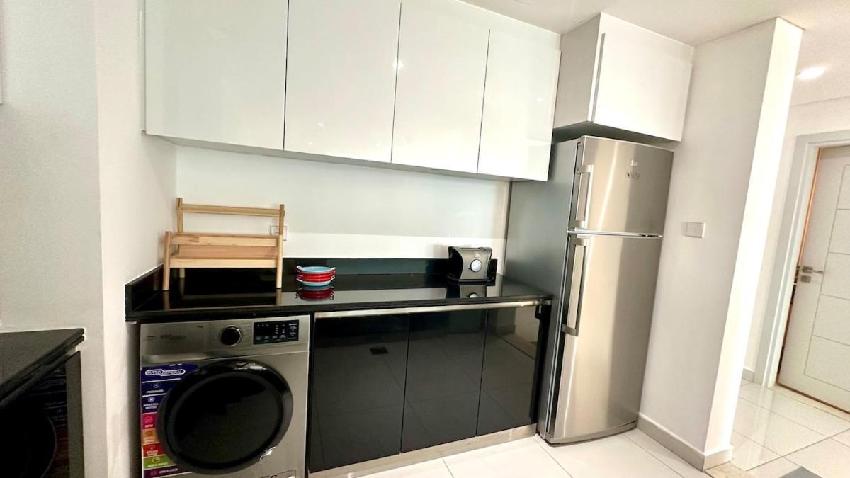 Apartment Exclusive 2br Escape With Marina Views In Damac Heights By Bhavan