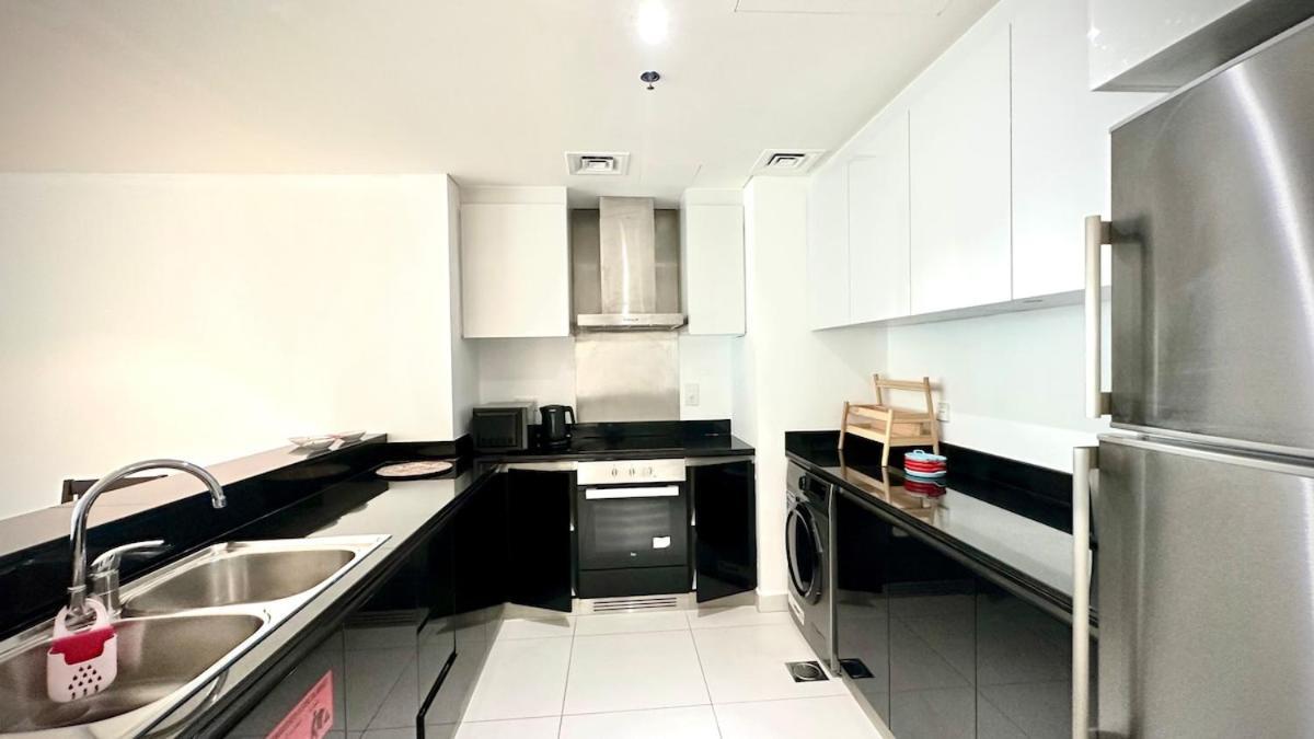 Exclusive 2br Escape With Marina Views In Damac Heights By Bhavan * Dubai
