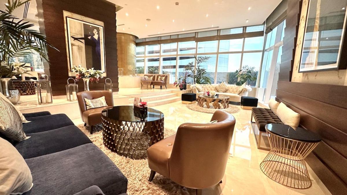 Exclusive 2br Escape With Marina Views In Damac Heights By Bhavan
