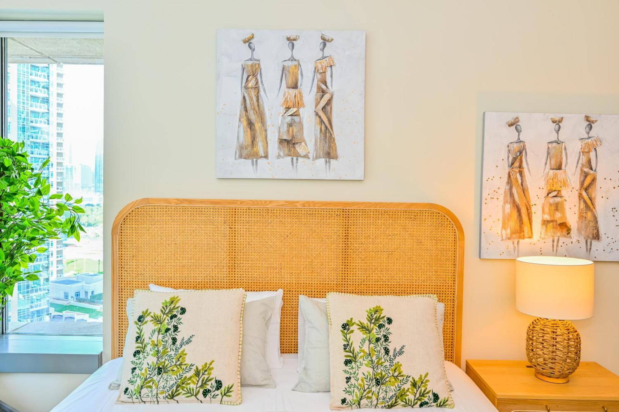 New 2br Stunning Burj & Fountain View Luxe Downtown Apartment *