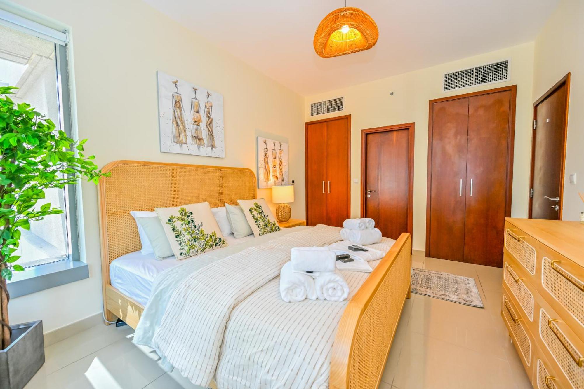 Apartment New 2br Stunning Burj & Fountain View Luxe Downtown *