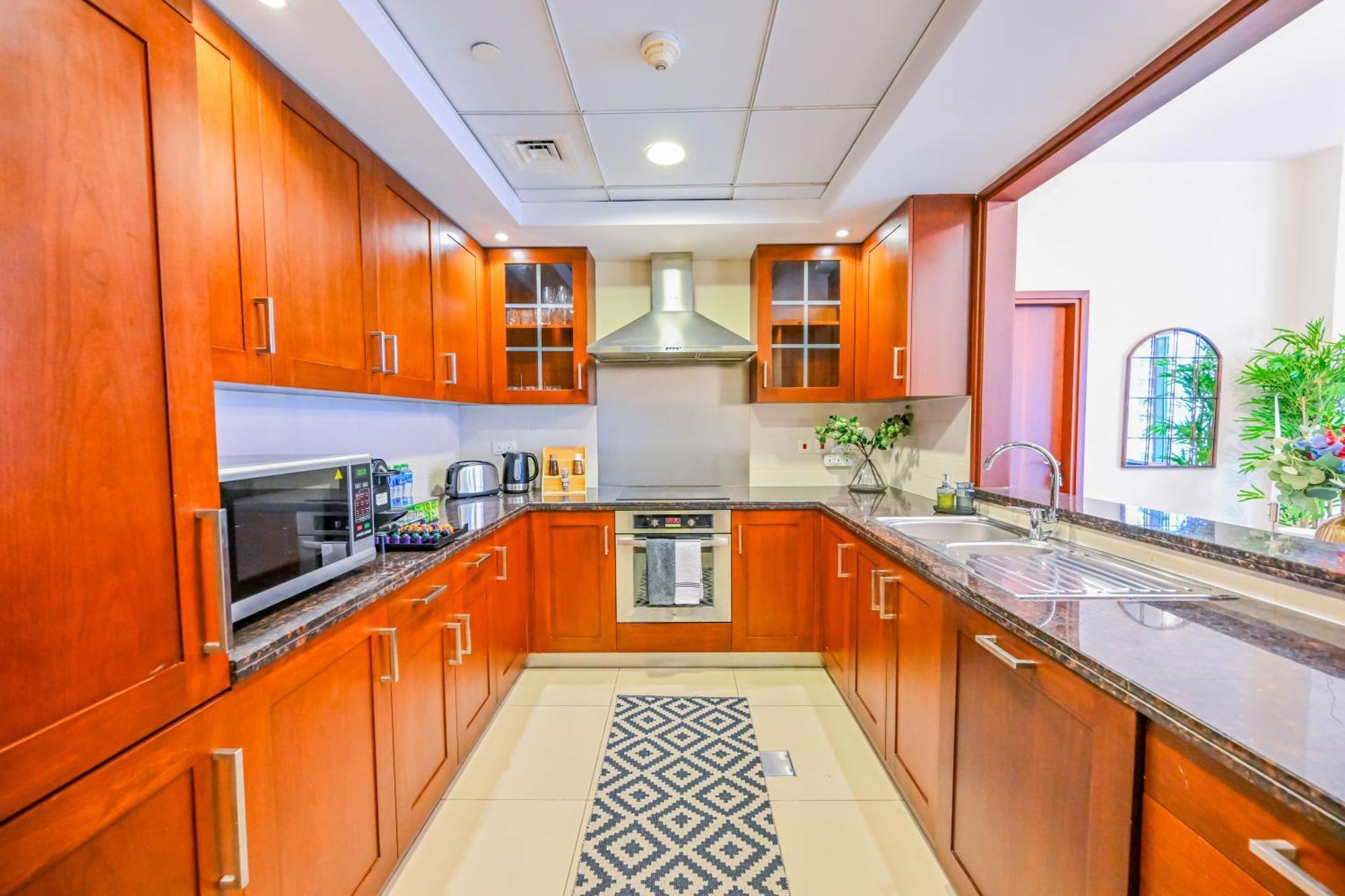 New 2br Stunning Burj & Fountain View Luxe Downtown
