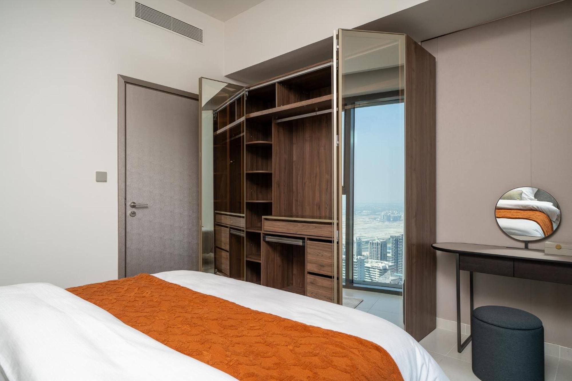 Apartment Brand New Elegant 1 Bedroom I Steps From Mall Dubai