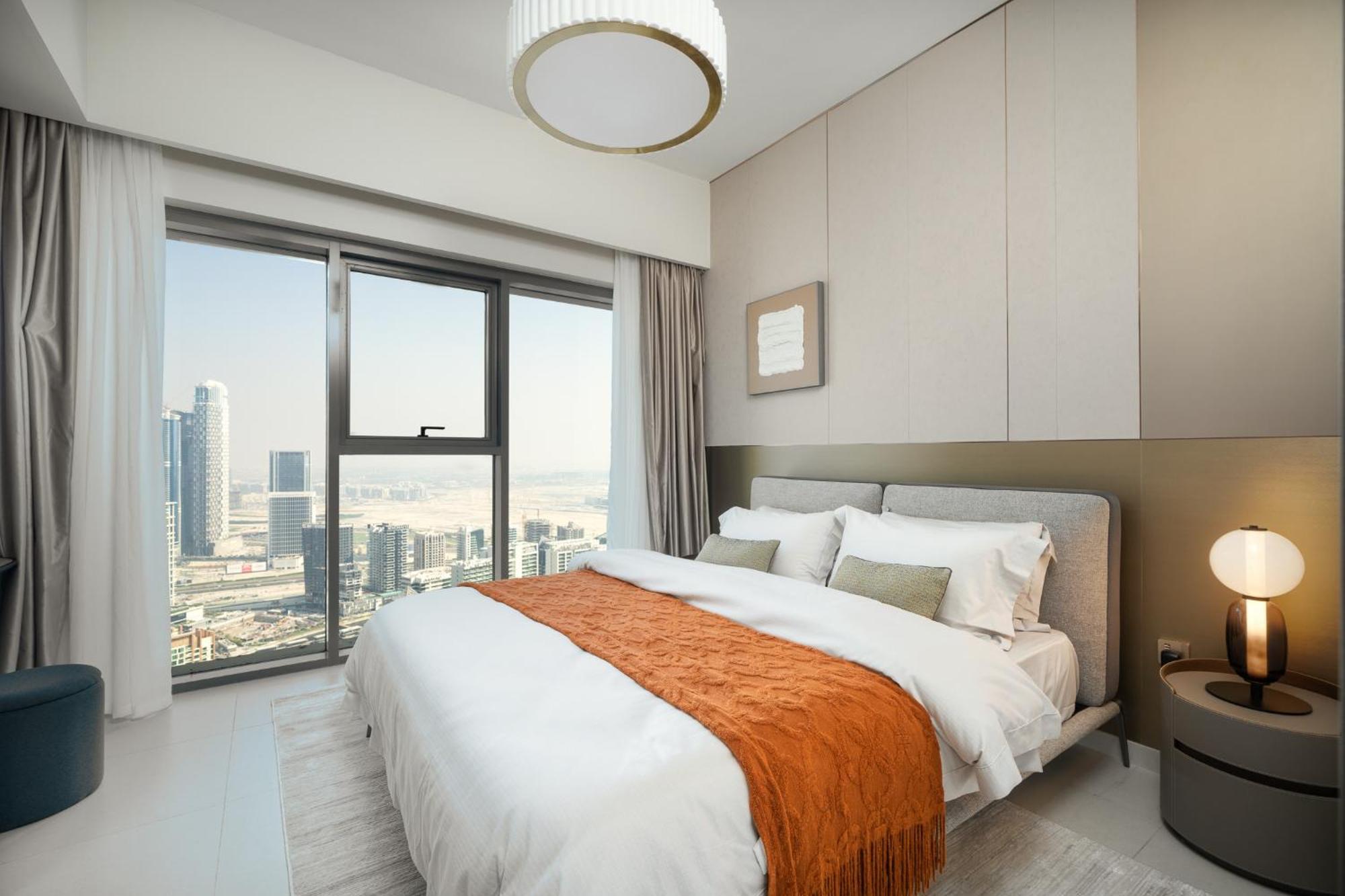 Apartment Brand New Elegant 1 Bedroom I Steps From Mall