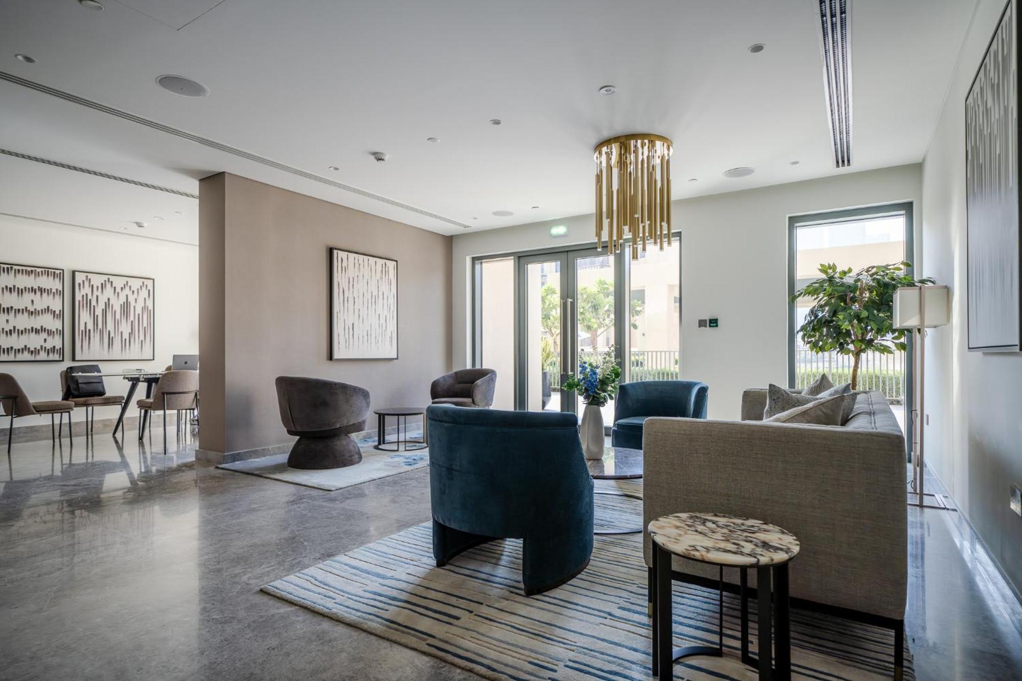 Brand New Elegant 1 Bedroom I Steps From Mall Apartment Dubai