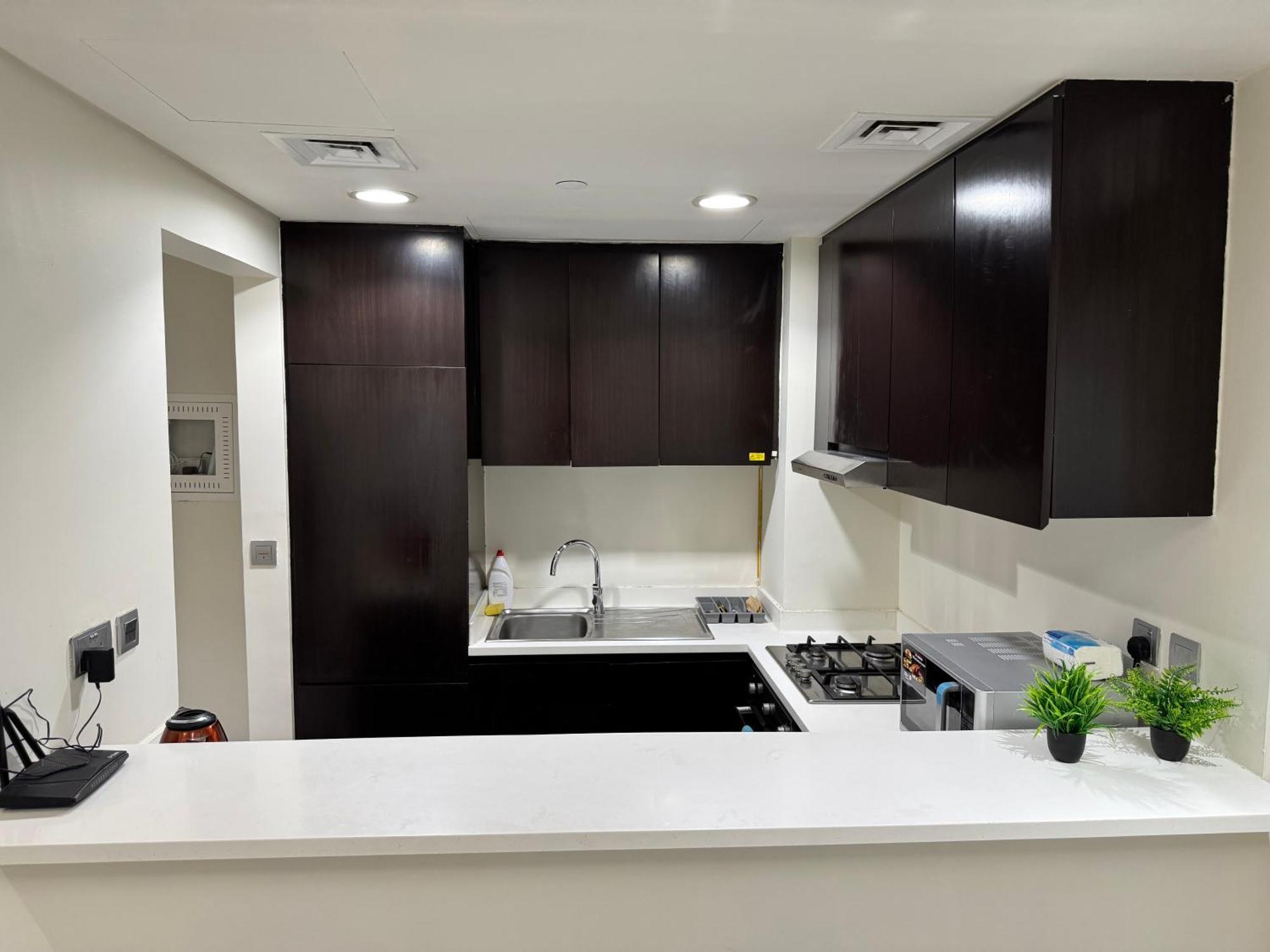 Lala Land Homes - Magnificent 1 Bedroom In Business Bay Dubai