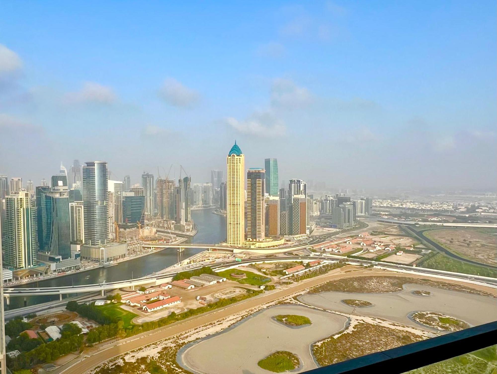 Fantastic Downtown Skyline Und Sea View 44th Floor Pool Gym Luxury Apartment Dubai