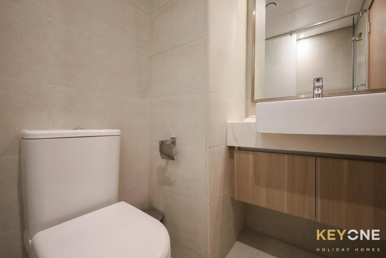 Riviera Radiant 6 *