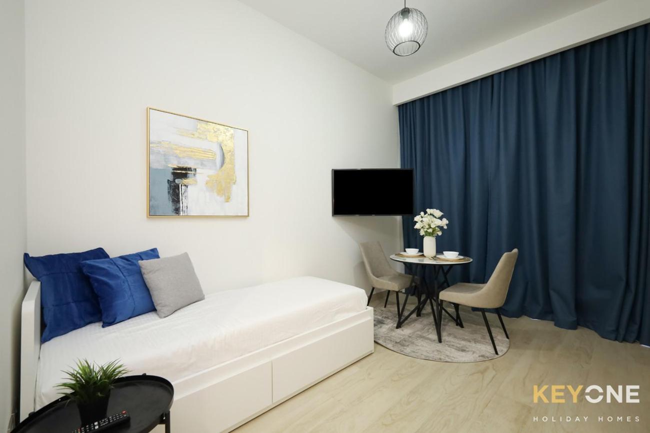 Riviera Radiant 6 Apartment