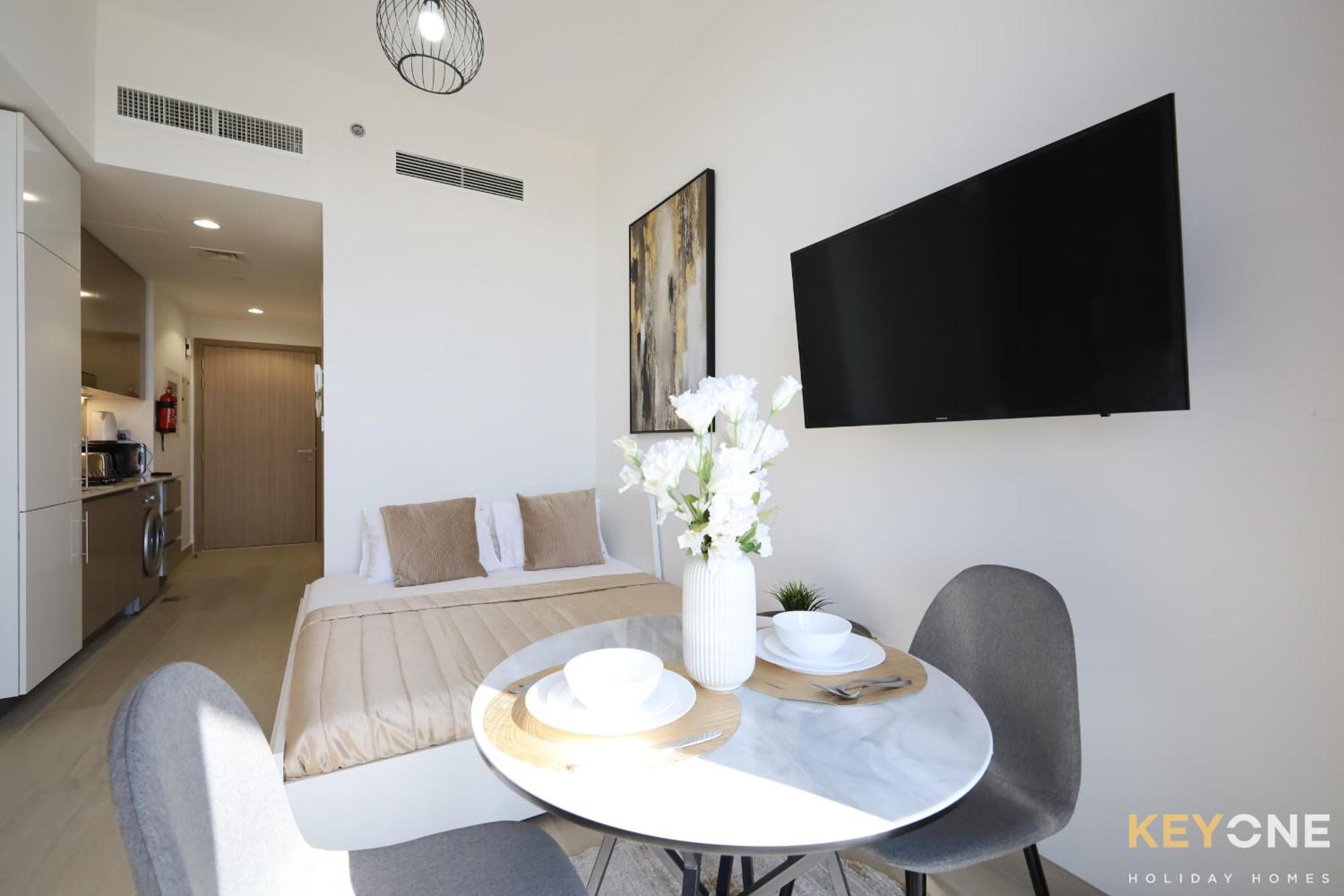 Azizi Riviera Chic & Cozy Dubai