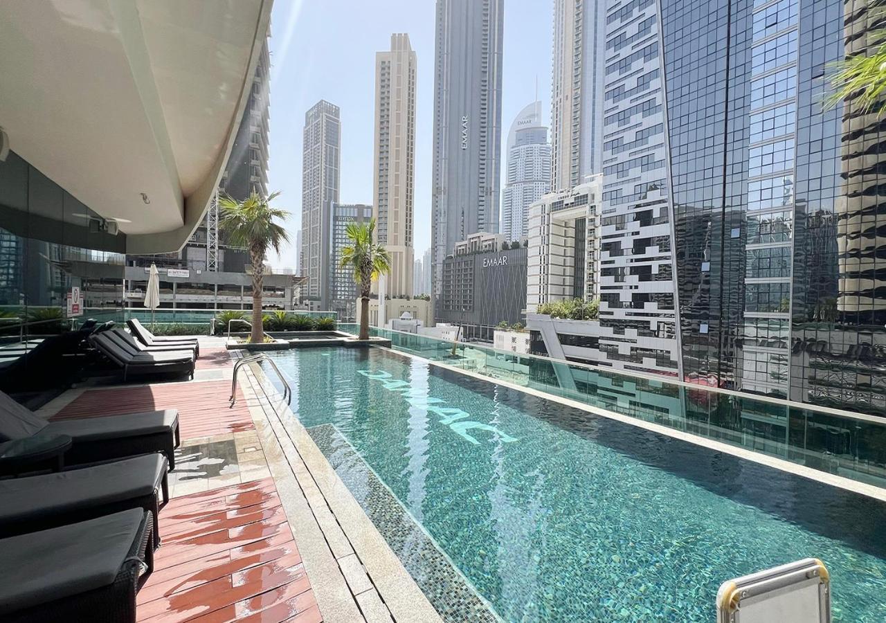 2 Bedroom Apartment! 5 Minute Walk To Mall! Burj Khalifa View! Apartment *