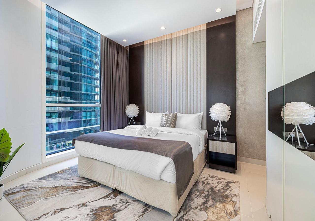 Apartment 2 Bedroom Apartment! 5 Minute Walk To Mall! Burj Khalifa View! Dubai