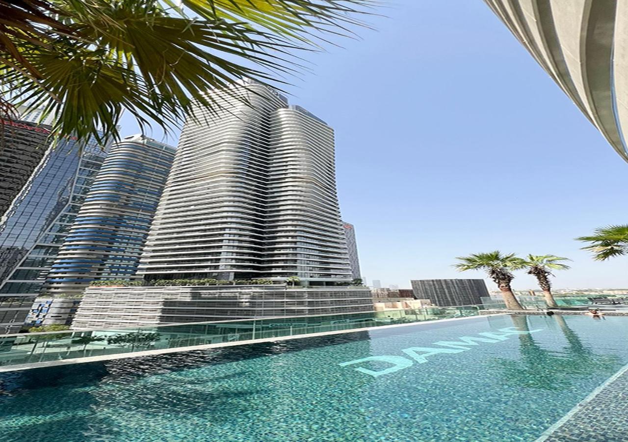 Apartment 2 Bedroom Apartment! 5 Minute Walk To Mall! Burj Khalifa View! Dubai