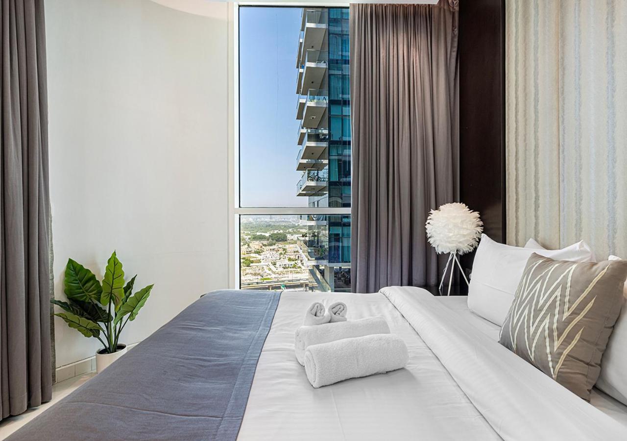 2 Bedroom Apartment! 5 Minute Walk To Mall! Burj Khalifa View! *