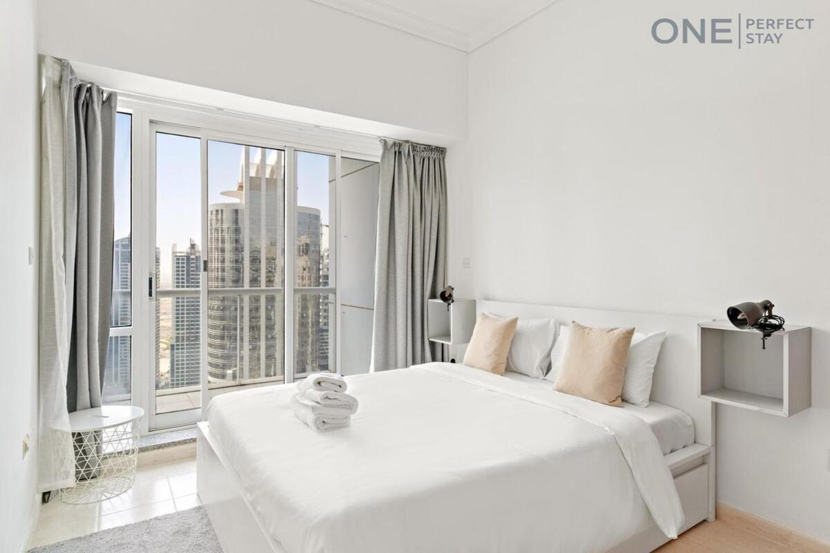 Apartment Amazing 1br In Jlt With View Pool And Gym *