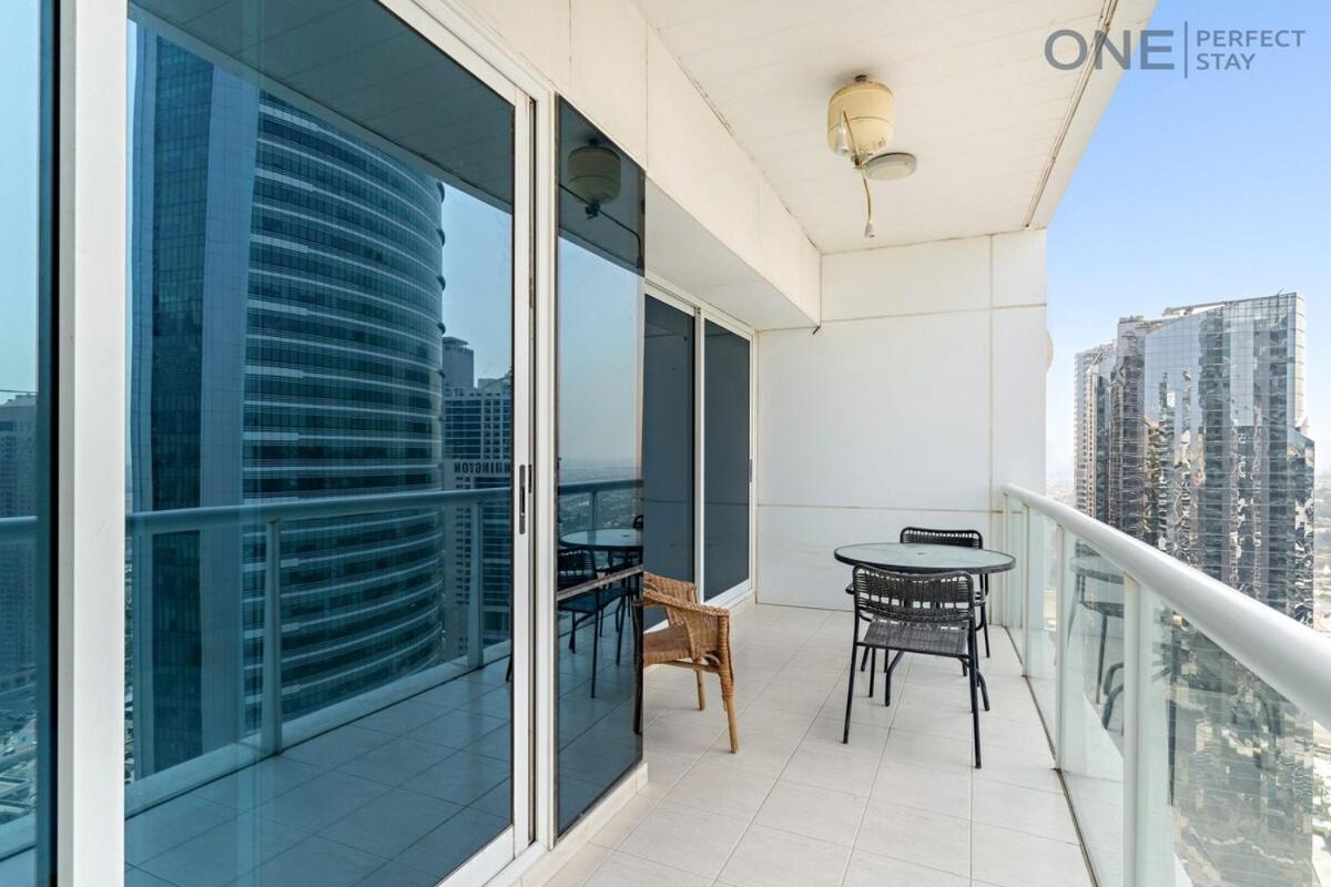 Amazing 1br In Jlt With View Pool And Gym Dubai